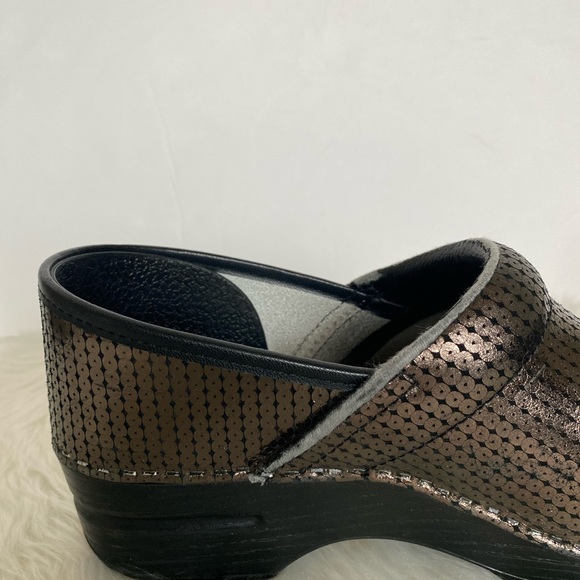 Dansko Professional Sequin Clog / Size 40 - Picture 8 of 15